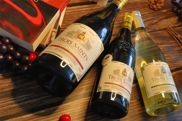 如何開葡萄酒店才好